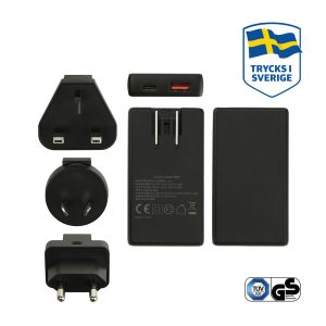 16579_Travel adapter with interchangeable plugs_1b